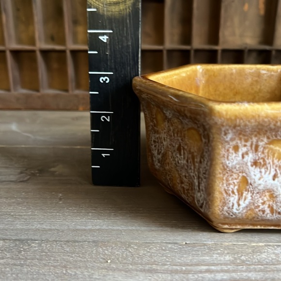 VTG Haegar Small Planter - Picture 7 of 9